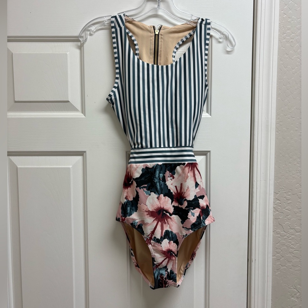 Albion one piece swimsuit floral stripe size S - Picture 2 of 7